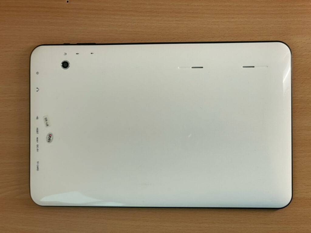 Rückseite eines getesteten Tablet bis 150 Euro.