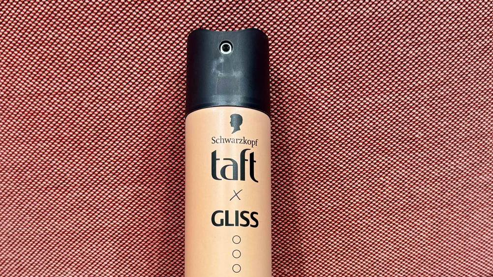 Taft-Haarspray im Test: Nahaufnahme des Sprühkopfes.