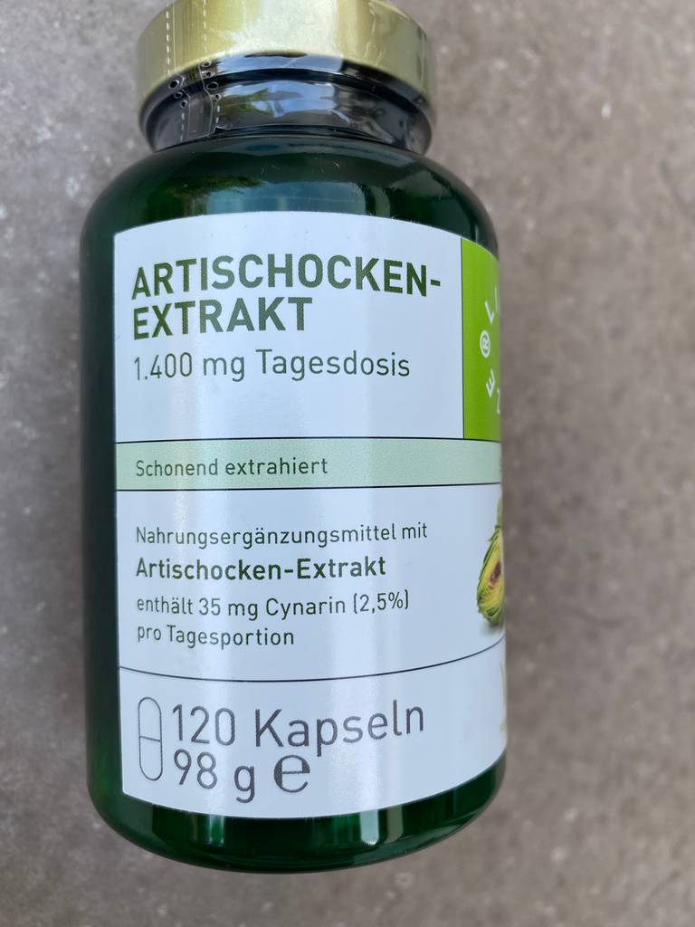 Artischocken-Extrakt mit Tagesdosis Angabe auf Etikett