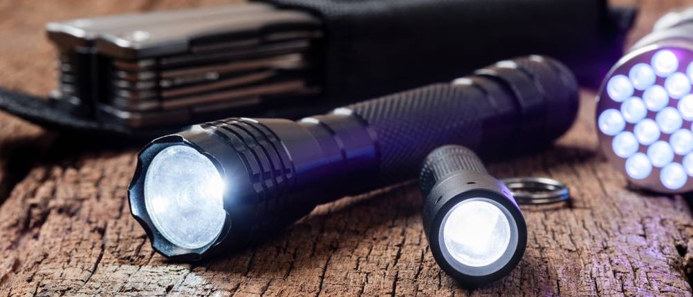 Taktische-Taschenlampe-Test