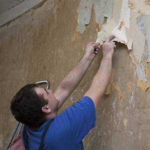 tapetenentferner-mit-dampf-verwenden