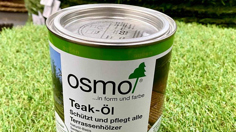 Teaköl getestet: Nahaufnahme der Dose mit Logo und Artikelbezeichnung.