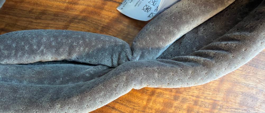 Die Innenseite der Tempur-Schlafmaske.