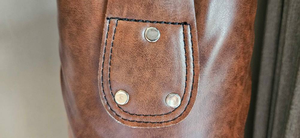 Boxsack getestet: Nahaufnahme der Nähte und Verarbeitung.
