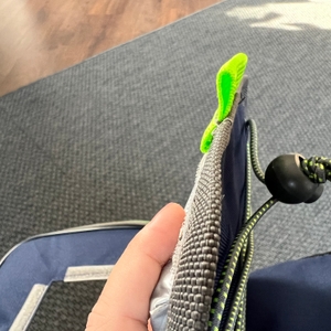 Die Oberkante des Deckels in Nahaufnahme