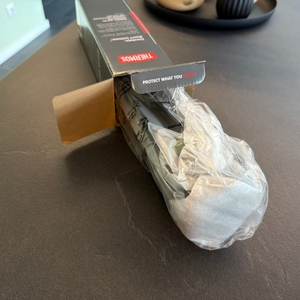 Die Thermos Mountain wurde teilweise aus dem Karton gezogen