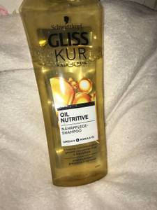 Glisskur-Shampoo liegend.
