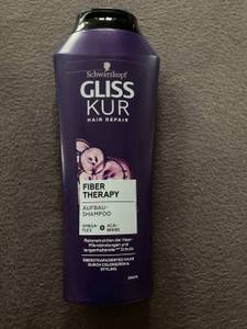 Glisskur-Shampoo liegend.