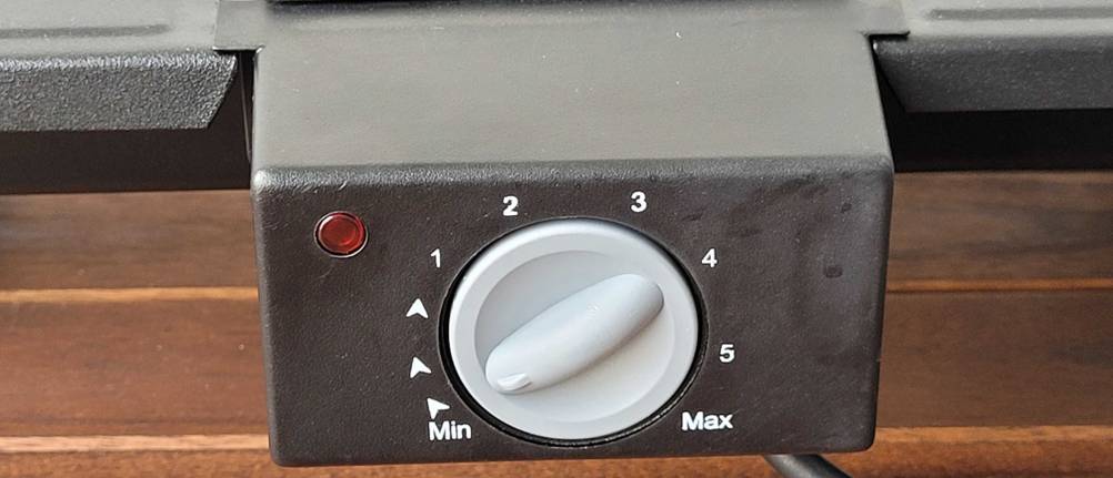 Bedienelement eines Tischgrills