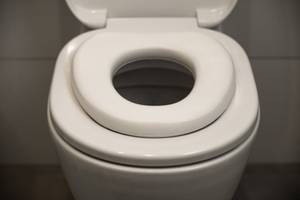 Kinder-Toilettensitz im Test: Es gibt Toilettensitze für Kinder, die direkt in die Klobrille montiert sind.
