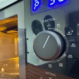 Drehknopf bei der Toshiba MW2-AG23PF(BK)