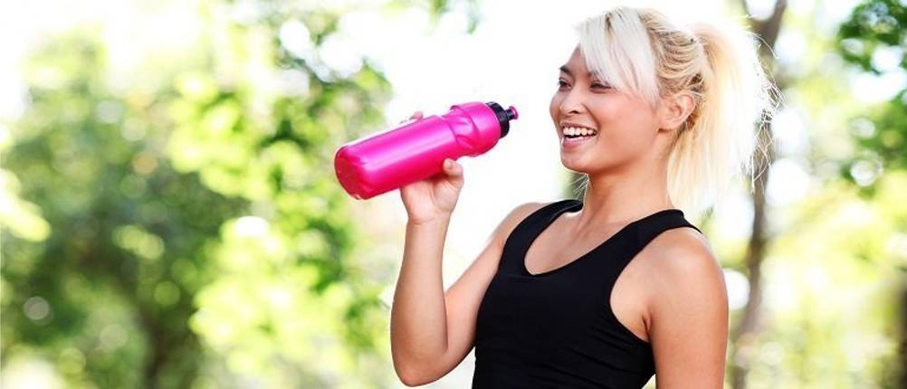 trinkflasche-für-kohlensäurehaltige-getränke-sport