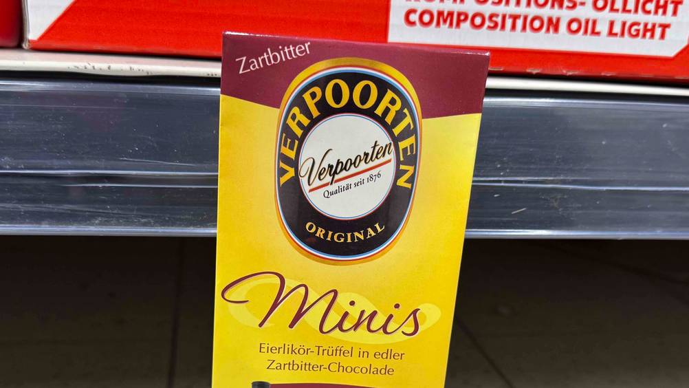 Trüffelpralinen-Test: Nahaufnahme der Verpackung mit Logo.