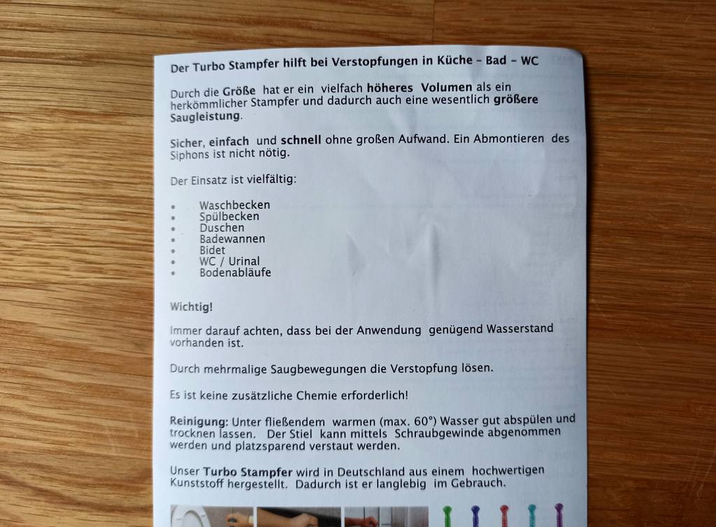 Eine Anleitung für die Nutzung eines Pömpels.