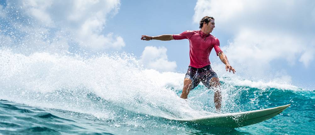 UV-Shirt Surfing