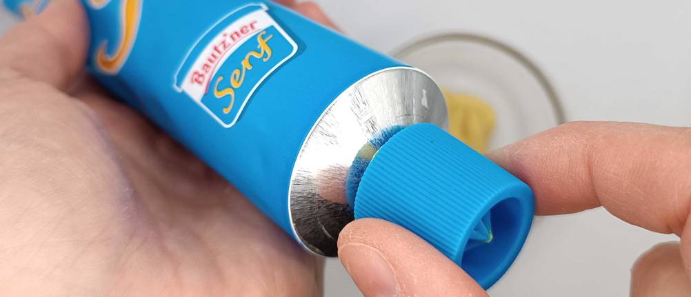 Bautz'ner Senf mittelscharf.