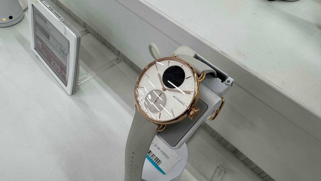 Detailansicht des Ziffernblatts einer getesteten Withings-Uhr.