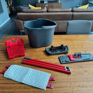 Der Lieferumfang des Vileda 168309.