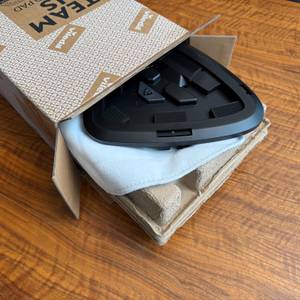 Der Vileda Steam Plus wurde ein wenig aus dem Karton gezogen