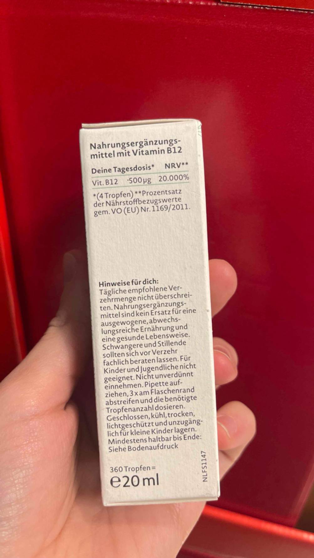 Rückseite der Verpackung der Vitamin-B12-Tropfen im Test.