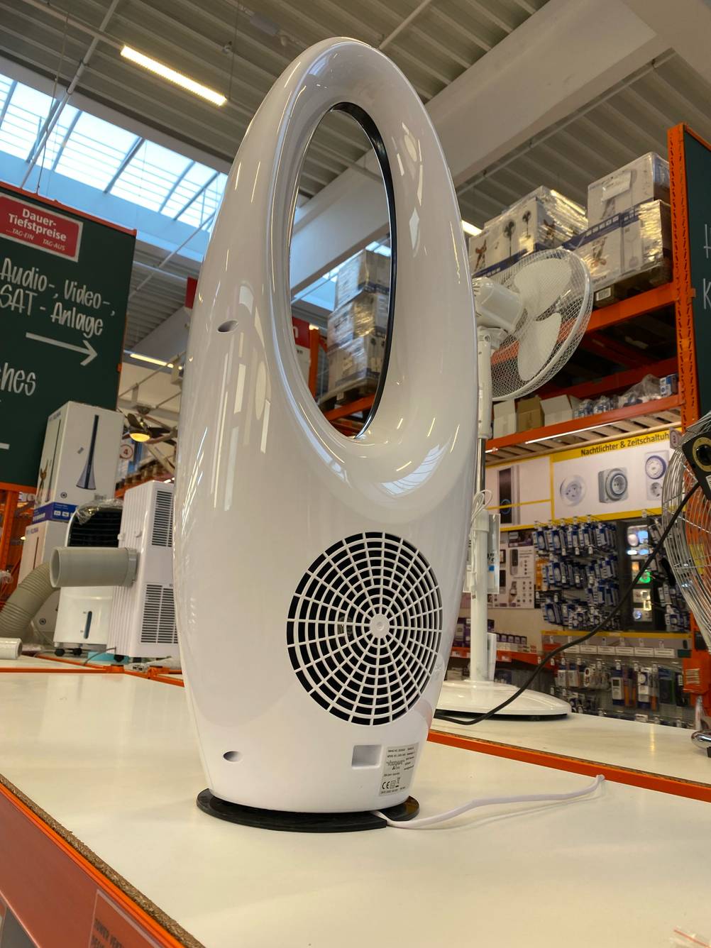 Rückseite mit Lüfter eines getesteten Ventilator ohne Rotor.