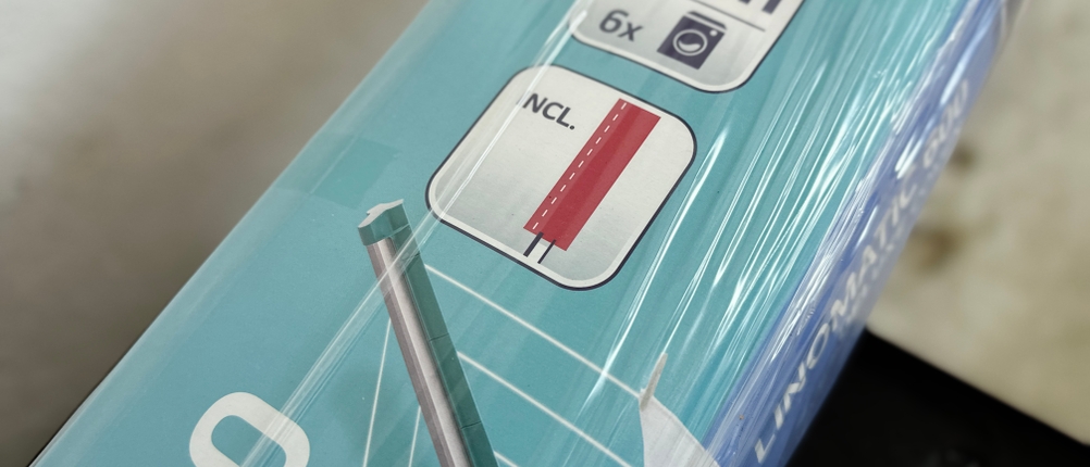 Nahaufnahme der Verpackung der Leifheit Linomatic 600 Deluxe mit Angabe zu 60 m Leinenlänge.