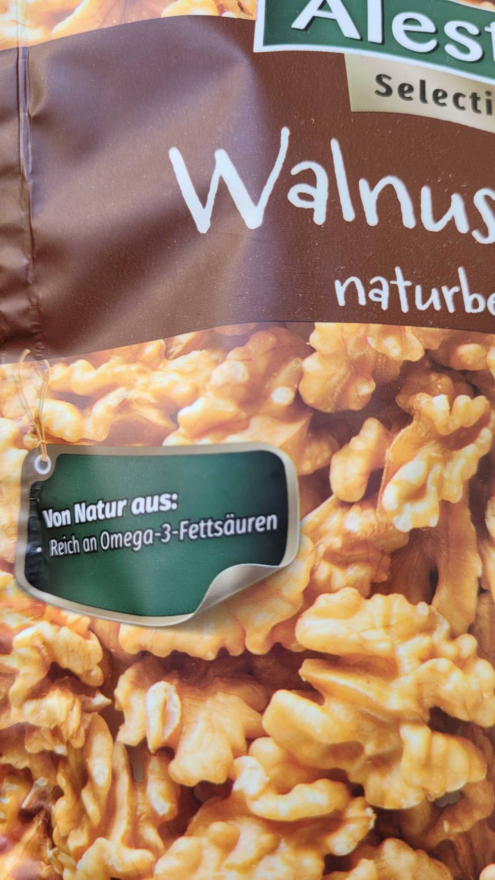 Walnüsse im Test: Nahaufnahme der Infografik auf der Vorderseite der Verpackung.