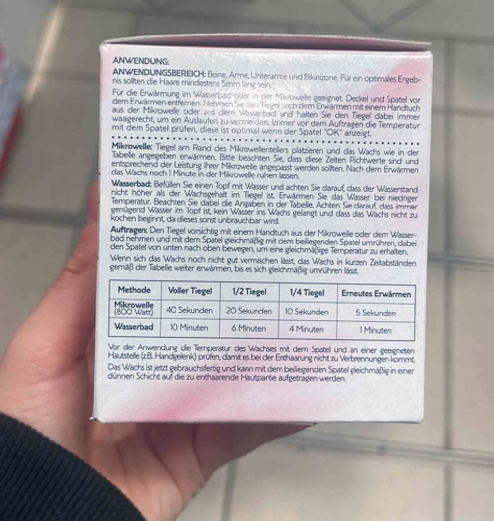 Warmwachs getestet: Informationen auf der Verpackung zur Anwendung.