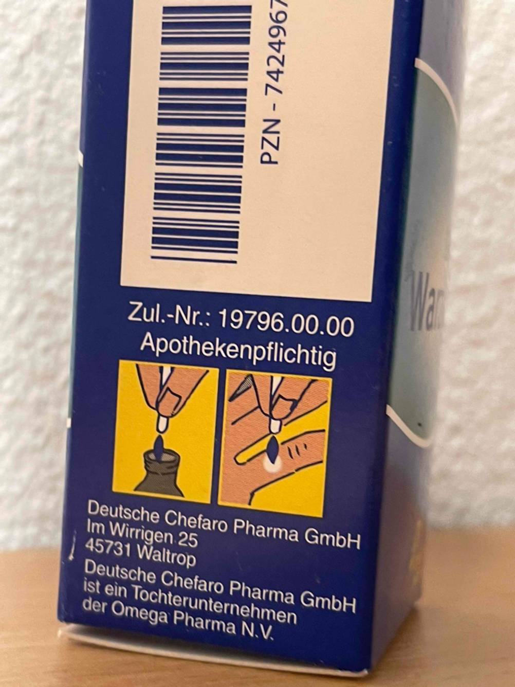 Warzenmittel-Test: Nahaufnahme der Infografiken auf der Verpackung.