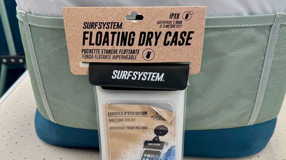 Wasserdichte Handytasche getestet: Nahaufnahme der Verpackung.