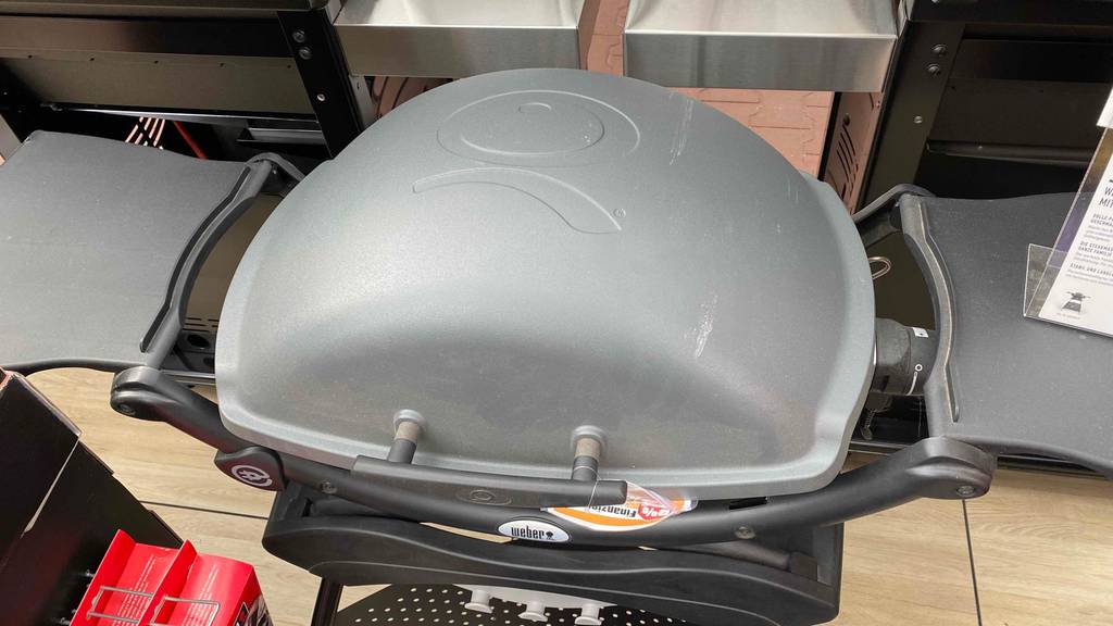 Im Test: ein geschlossener Elektrogrill von Weber.