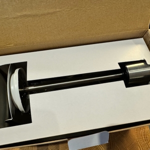 Ansicht von oben auf die geöffnete Verpackung des WellToBe CS 668 Spiralschneiders.