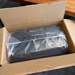 Der geöffnete Karton des Wenger Prymo von oben