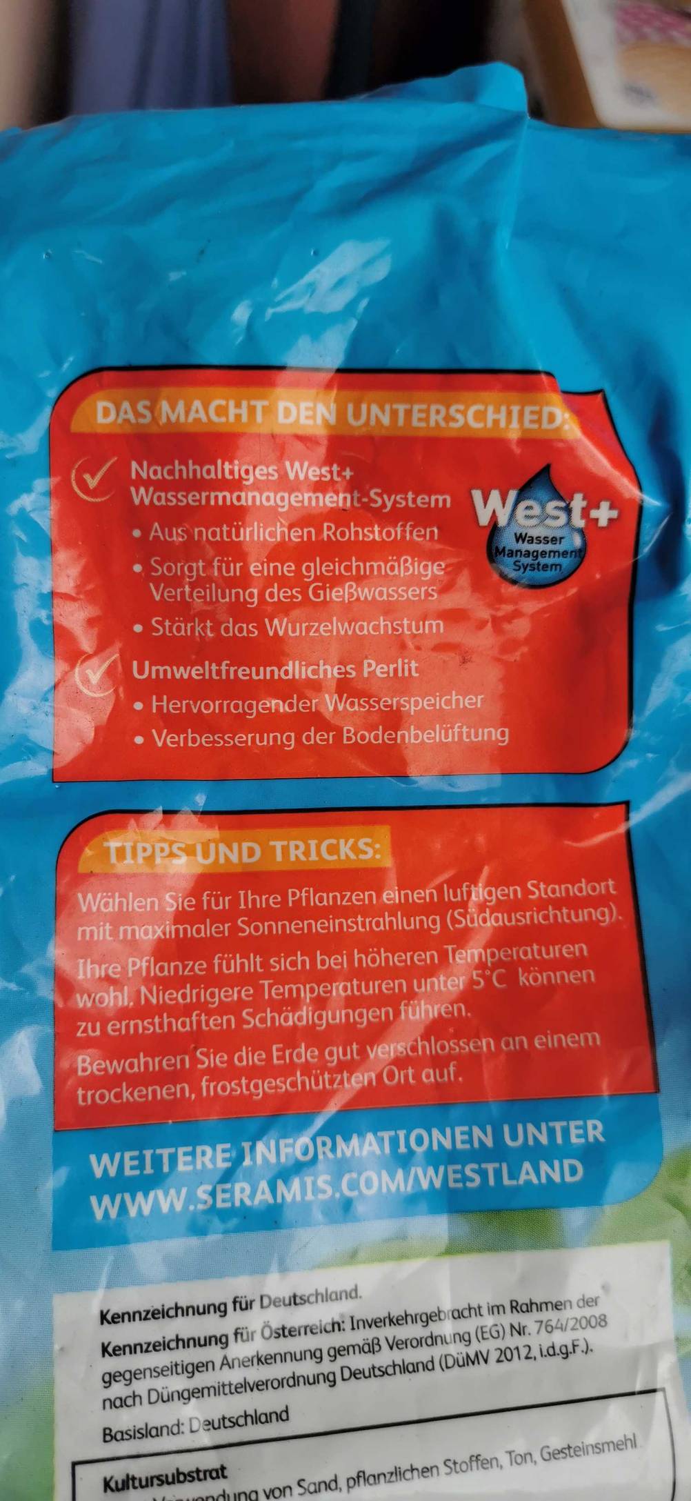 Kakteenerde getestet: Aufdruck auf einer Packung mit weiteren Tipps und Hinweisen zur Pflanzenpflege.