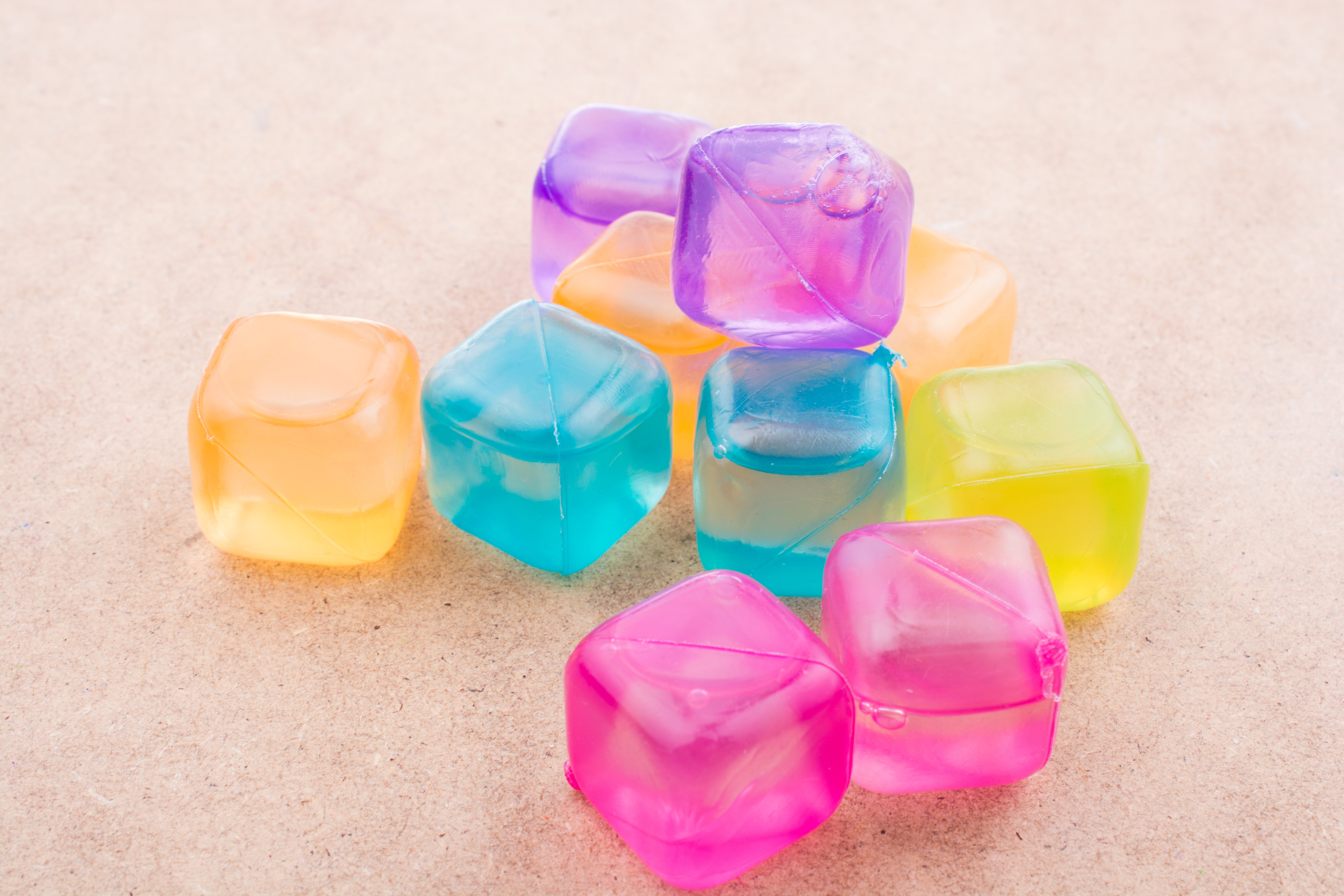 Wiederverwendbare Eiswürfel Kugel 2 Stück - Ice Cube Rund, Whiskystein