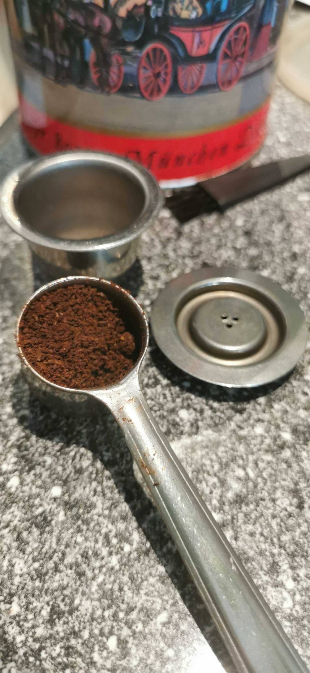 Wiederverwendbare Kaffeekapseln Dosierlöffel
