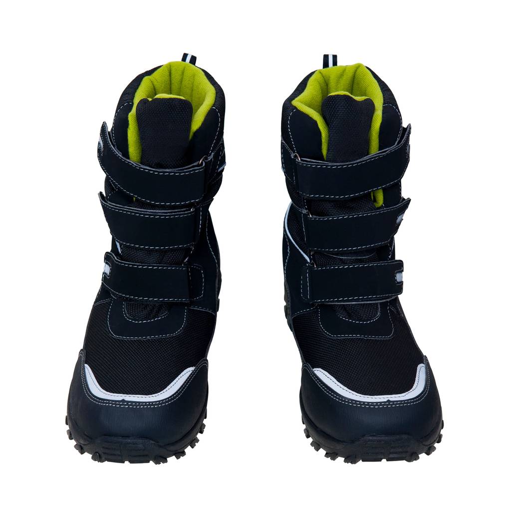 Winterstiefel-Herren-Test: hohe Winterstiefel mit Klettverschlüsssen