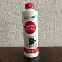 Getesteter WinWin Backofenreiniger vor hellem Hintergrund