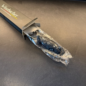 Die Winzbacher KS-0039 wurde halb aus dem Karton gezogen