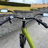 Die Wittkop 89010030 von vorne an einem Fahrradlenker montiert