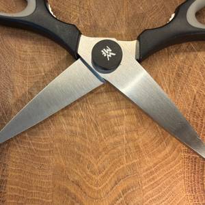 Die WMF 18.7920.6100 ist voll geöffnet