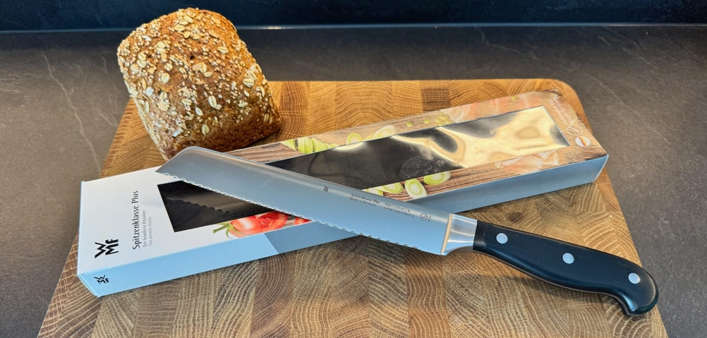 WMF-Brotmesser Doppelwellenschliff mit Verpackung und Brotkanten