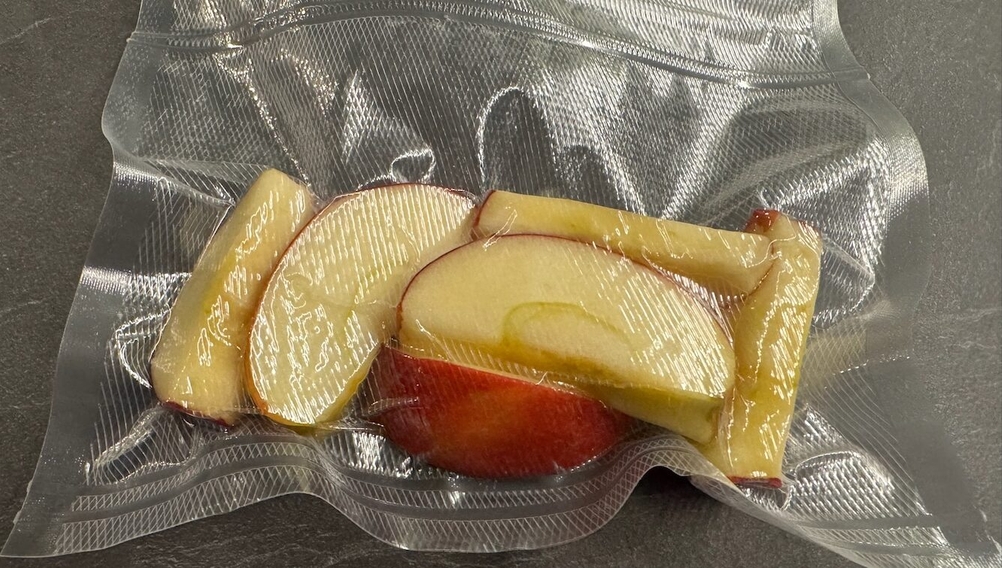 Vakuumierte Äpfel des WMF-Lono