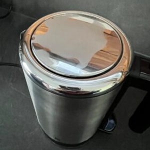 Beschlagener Deckel des WMF Küchenminis Kettle