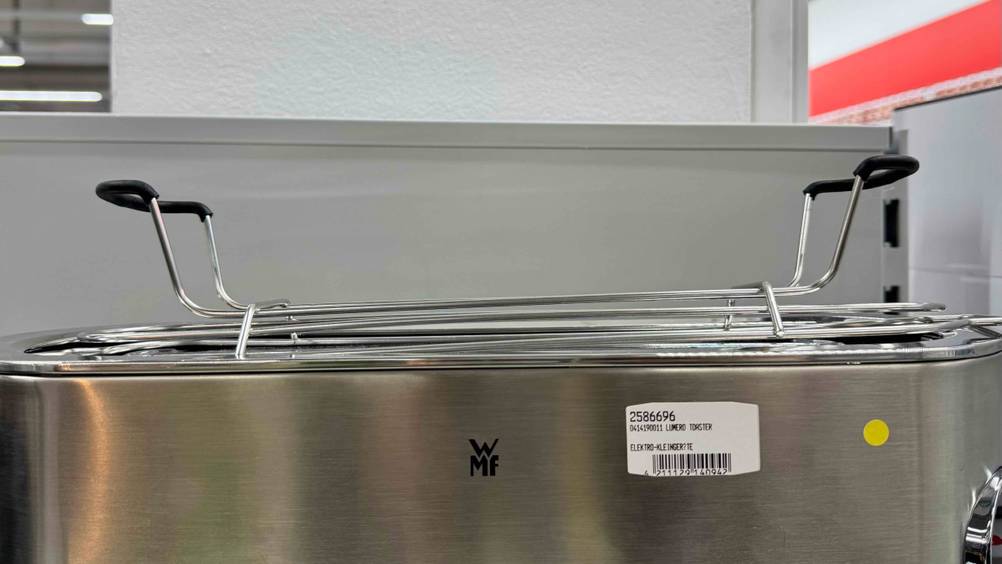 WMF-Toaster-Test: Nahaufnahme des Röstgitters auf der Oberseite.
