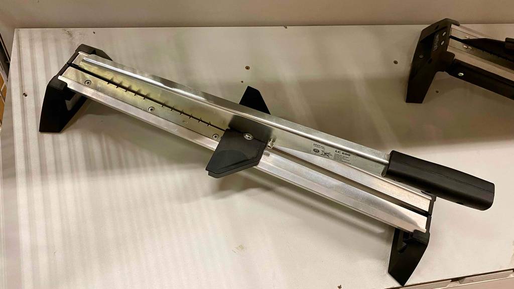 Laminatschneider-Test Blick auf das komplette Gerät.