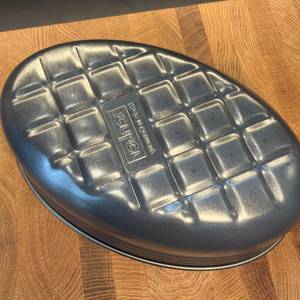 Die Unterseite der Brotbackform Zenker 6520