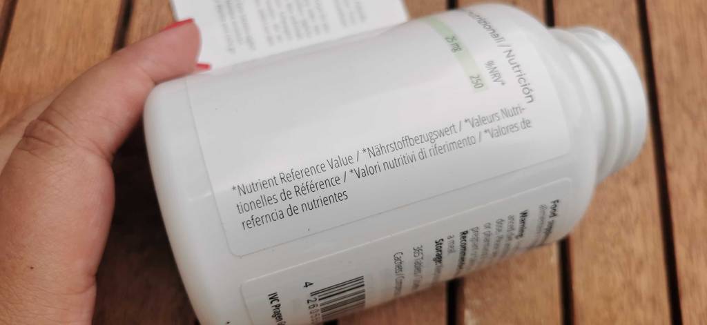 Nährstoffhinweise auf einer Dose Zinktabletten