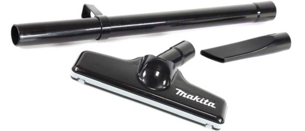Verscheidene Düsen und Bürsten für den Staubsauger von Makita.