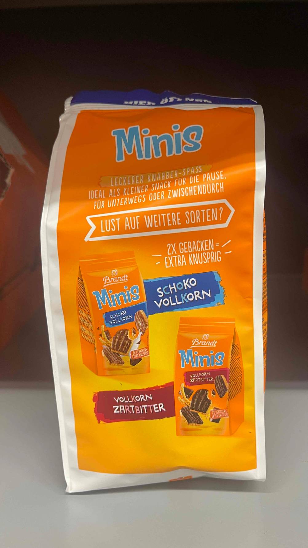 Zwieback getestet: Auf der Verpackung sind Bilder zu weiteren Sorten mit Schokolade.